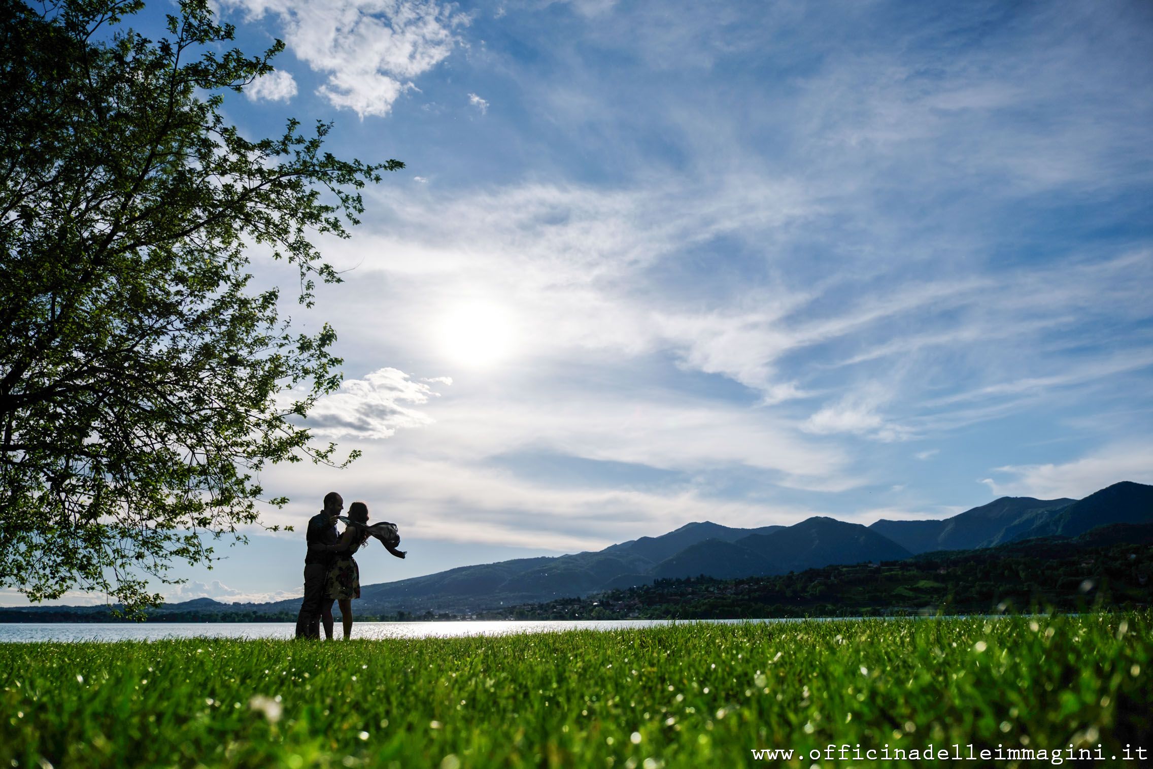 Prenozze Lago Pusiano – Engagement in Italy: shooting at Pusiano lake